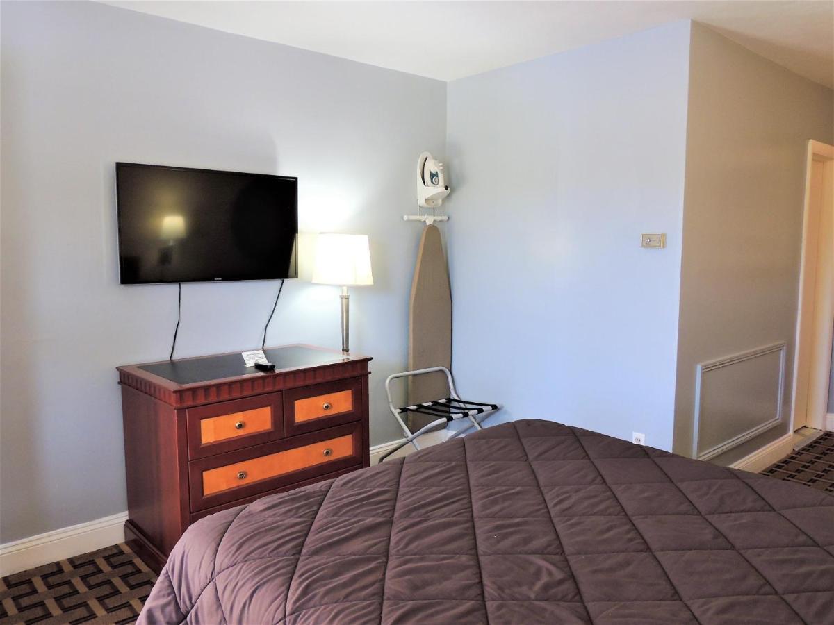 Windsor Motel Groton Kültér fotó