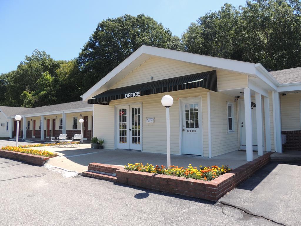 Windsor Motel Groton Kültér fotó